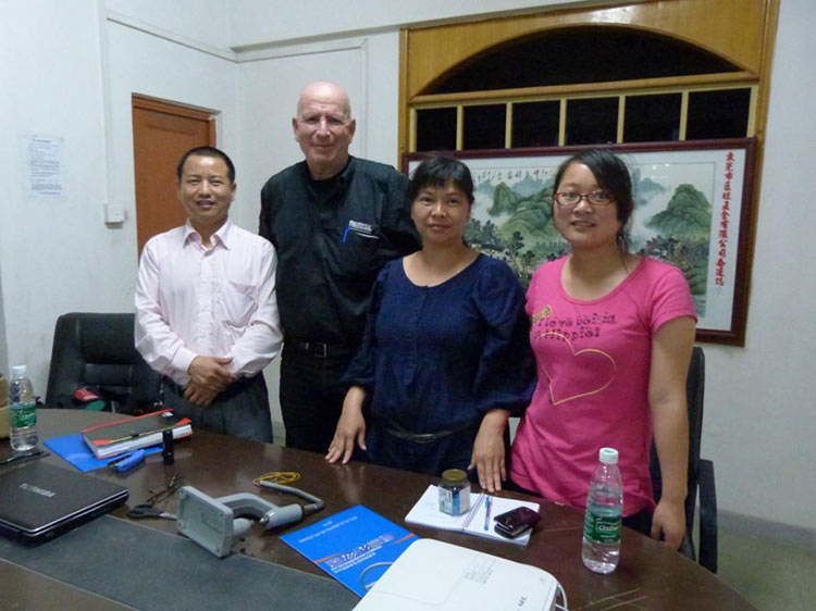 オーストリアの友人ピーター、Nuote Metals へようこそ