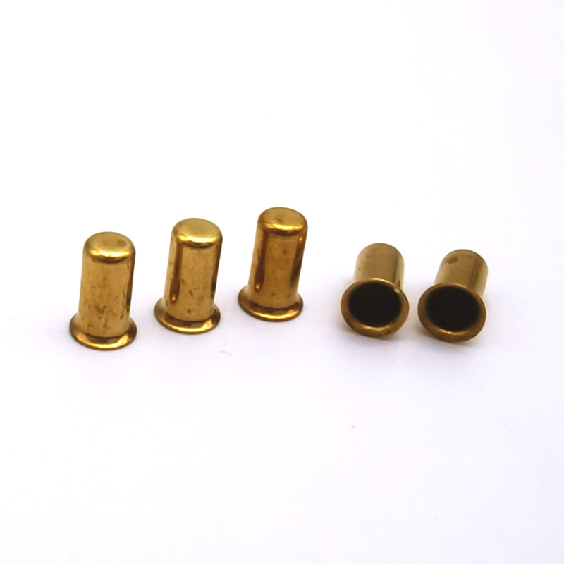 Nuote Metals がバングラデシュに 500,000 個の真鍮キャップを出荷 – 照明および家具用の深絞り部品